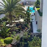 Sun And Surf Apartamento
